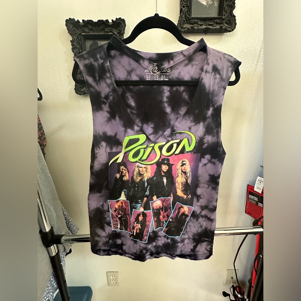 Poison Choker Muscle Tee